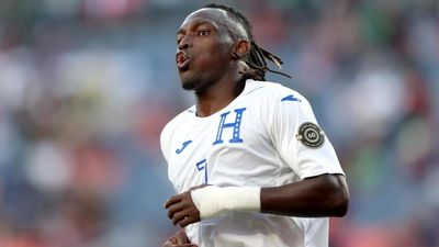 Bordeaux's Alberth Elis Undergoes Surgery Following Severe Head Injury