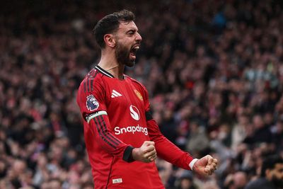 Bruno Fernandes Wins FWA Footballer of the Year: Key Highlights & Record Chase