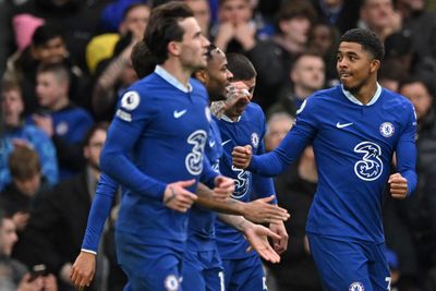 Wideo z meczu piłkarskiego Chelsea – Leeds United: nagłówek w ostatniej minucie i westchnienie ulgi (angielska Premier League)