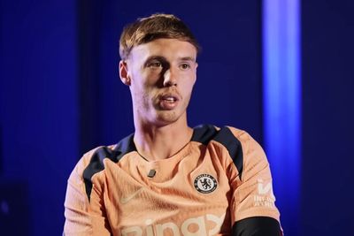Cole Palmer Shuts Down Man United Transfer Rumors, Commits Future to Chelsea