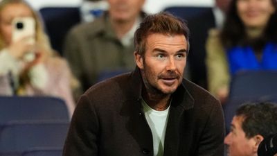 Les e-mails classés X de David Beckham dévoilés révèlent ses sentiments à l'égard de la chevalerie au milieu de nouvelles spéculations
