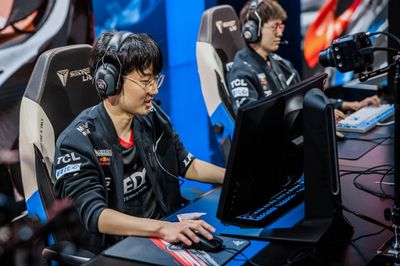 Ranking the top 5 AD carriers in League of Legends for 2022