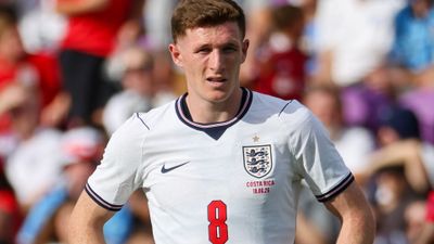 Elliot Anderson Transfer Saga: Tuchel’s Advice Amid Manchester City Interest