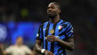 Everton Eyes Yann Bisseck: Latest Transfer Rumors & Insider Details