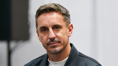 Gary Neville assume un nouveau rôle à Manchester United quelques jours seulement après le départ de Sir Alex Ferguson