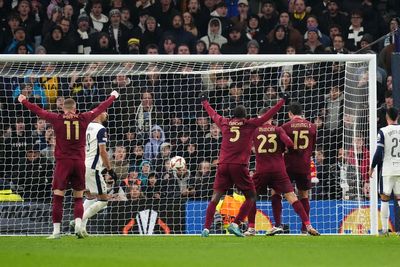 Hummels' Late Equalizer Denies Tottenham Victory