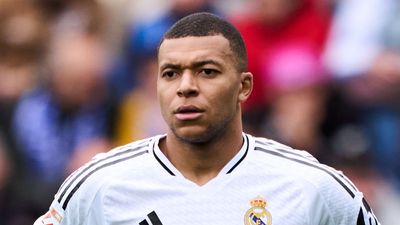 Kylian Mbappe zawieszony przed starciem z Arsenalem po brutalnym ataku