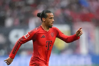 Aggiornamento sul trasferimento di Leroy Sané: trattative contrattuali, interesse per la Premier League e futuro al Bayern Monaco