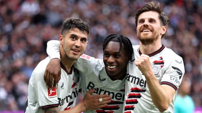 Leverkusen Memperpanjang Rekor Tak Terkalahkan menjadi 48 Pertandingan dengan Kemenangan Dominan 5-1 atas Frankfurt