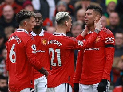 맨유 대 사우샘프턴 축구 경기: 흥미진진한 공격 교환, 영웅적인 골대(EPL 하이라이트)