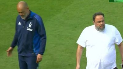 Querelle au bord du terrain entre le propriétaire de Nottingham Forest et son équipe : impact sur les espoirs de Ligue des champions et l'avenir du club