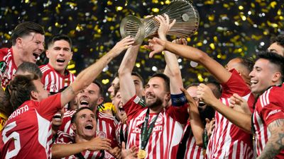 Olympiakos Clinch Conference League, Becoming First Greek Team to Win a European Trophy