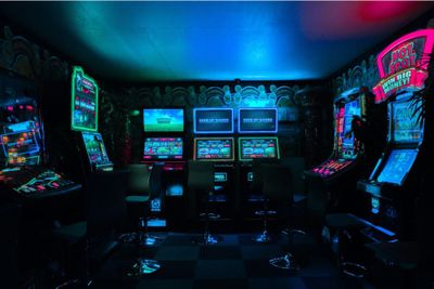การเล่นเดโมของ Plinko: ที่ที่ทฤษฎีเกมพบกับโชค-ทำไมเกมเมอร์คริปโตถึงไม่สามารถหยุดเล่นได้