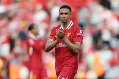 Trent Alexander-Arnold abucheado en Anfield: análisis del impacto emocional y las reacciones