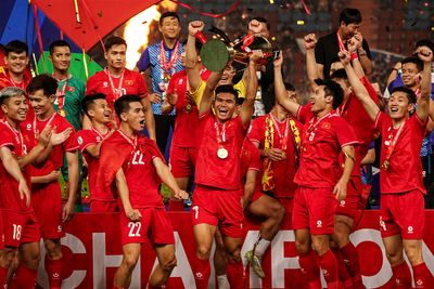 Vietnam Crowned 2024 AFF Cup Champions After 5-3 Aggregate Victory Over Thailand