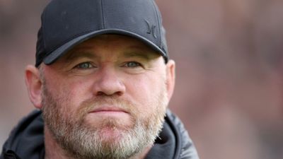 Perché Wayne Rooney ha scelto il lavoro a Plymouth: evitare il destino di diventare il prossimo Gary Neville