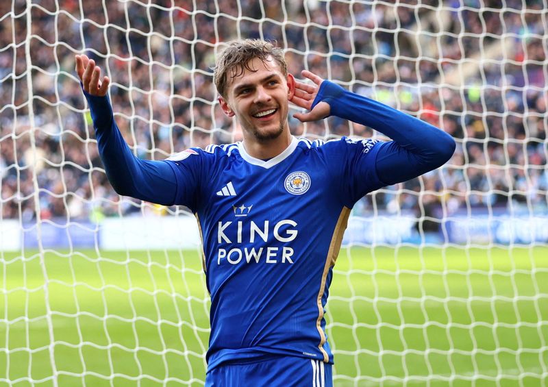 Chelsea and Leicester Agree on £30m DewsburyHall Transfer Fee